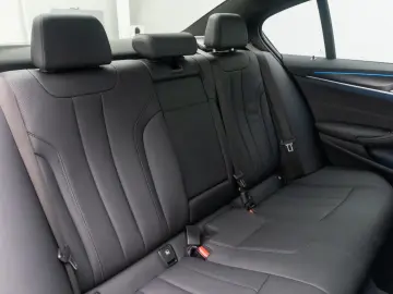 BMW 545e xD M Sport Kamera DAB 4xKlima Alarm 19Zoll