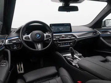 BMW 545e xD M Sport Kamera DAB 4xKlima Alarm 19Zoll