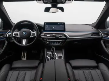 BMW 545e xD M Sport Kamera DAB 4xKlima Alarm 19Zoll