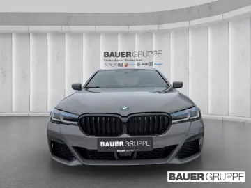 BMW 545 e xDrive M Sport Laserlicht AHK Memory HUD H