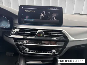 BMW 545 e xDrive M Sport Laserlicht AHK Memory HUD H