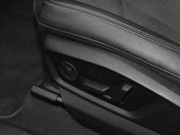 AUDI Q8 45 TDI quattro S line tiptronic