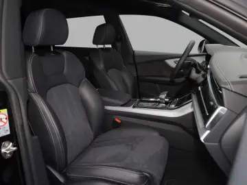 AUDI Q8 45 TDI quattro S line tiptronic