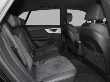 AUDI Q8 45 TDI quattro S line tiptronic