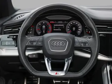 AUDI Q8 45 TDI quattro S line tiptronic