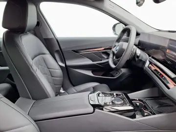 BMW 550e xDrive DA-Pro HUD PA  HK KomfortSitz Fw-Pro