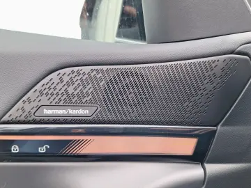 BMW 550e xDrive DA-Pro HUD PA  HK KomfortSitz Fw-Pro