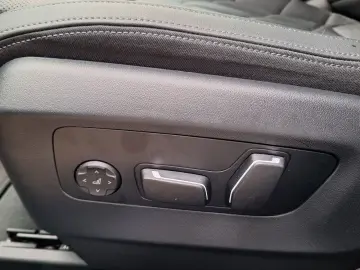 BMW 550e xDrive DA-Pro HUD PA  HK KomfortSitz Fw-Pro