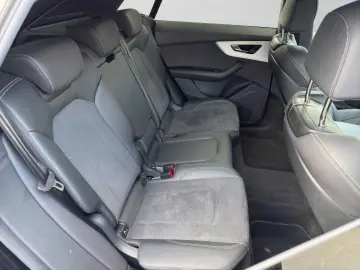 AUDI Q8 50 TDI S LINE