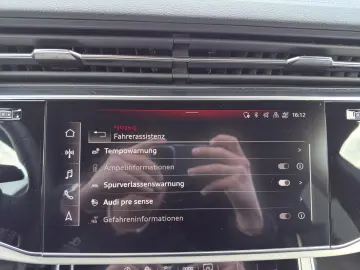 AUDI Q8 50 TDI S LINE