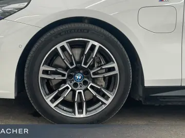 BMW 550e A xDr. Lim M Sport AHK ACCPro 360 LCPRO 19