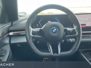 BMW 550e A xDr. Lim M Sport AHK ACCPro 360 LCPRO 19