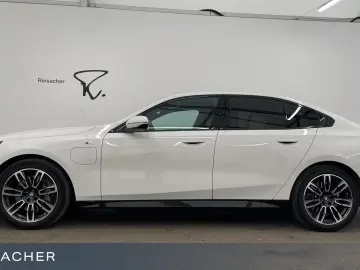 BMW 550e A xDr. Lim M Sport AHK ACCPro 360 LCPRO 19