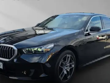 BMW 550e xDrive Limousine