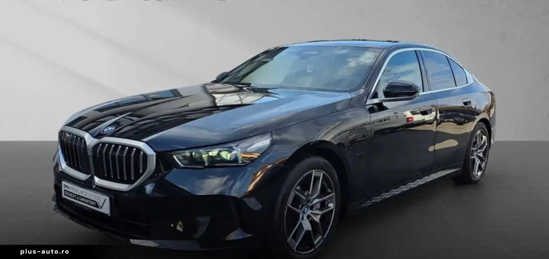 BMW 550e xDrive Limousine