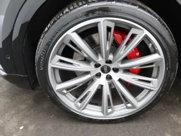 AUDI SQ8 TFSI quattro  HD-Matrix  Air  Pano  B&O  AHK