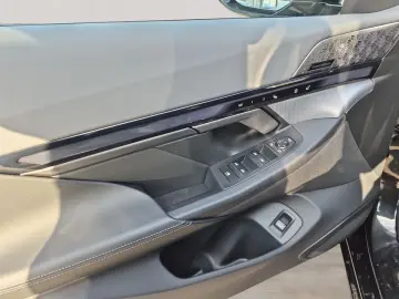 BMW 550e xDrive M Sport   GARANTIE-bis-07.2029