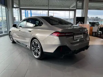 BMW 550e xDrive M-Sportpaket ad.LED Sitzlüftung B&W