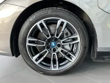 BMW 550e xDrive M-Sportpaket ad.LED Sitzlüftung B&W