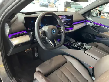 BMW 550e xDrive M-Sportpaket ad.LED Sitzlüftung B&W