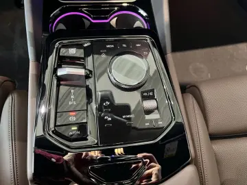 BMW 550e xDrive M-Sportpaket ad.LED Sitzlüftung B&W