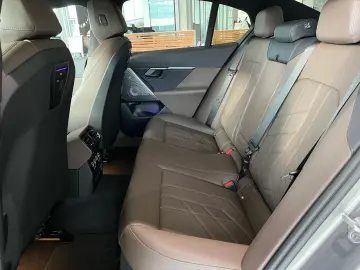 BMW 550e xDrive M-Sportpaket ad.LED Sitzlüftung B&W