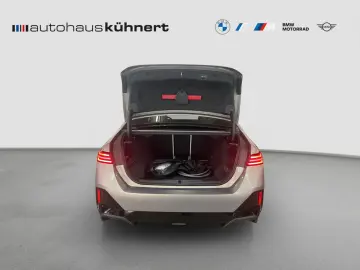 BMW 550e xDrive Limousine    M-Sport ACC B&W adapt.F