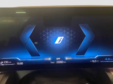 BMW 550e xDrive Limousine    M-Sport ACC B&W adapt.F