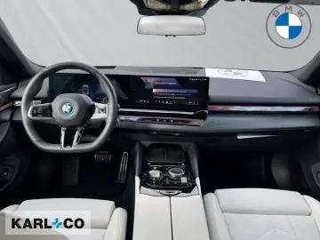 BMW 550 e xDrive Limousine M Sport LC Prof ACC B&W