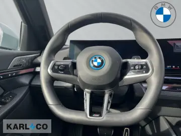 BMW 550 e xDrive Limousine M Sport LC Prof ACC B&W