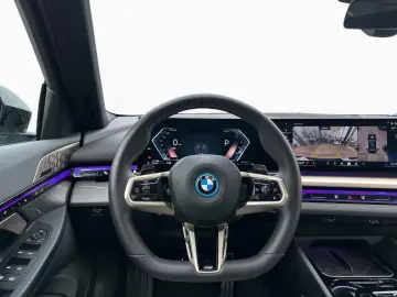 BMW 550e xDr M Sport Pro DA PA-Prof Pano B W Iconic