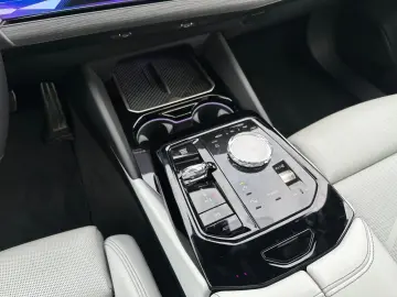 BMW 550e xDr M Sport Pro DA PA-Prof Pano B W Iconic