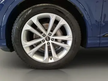 AUDI Q7 50TDI S line  quattro