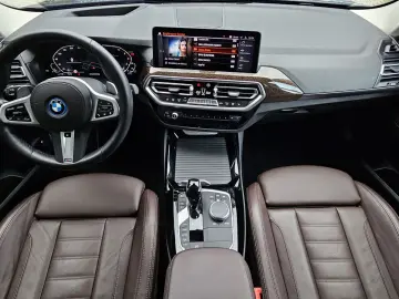 BMW X3 xDrive30e M Sportlenkrad 20 Zoll 1Hand