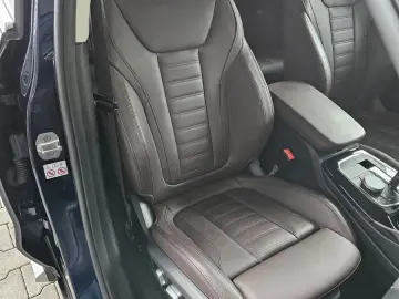 BMW X3 xDrive30e M Sportlenkrad 20 Zoll 1Hand