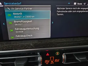 BMW X3 xDrive30e M Sportlenkrad 20 Zoll 1Hand