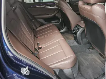 BMW X3 xDrive30e M Sportlenkrad 20 Zoll 1Hand