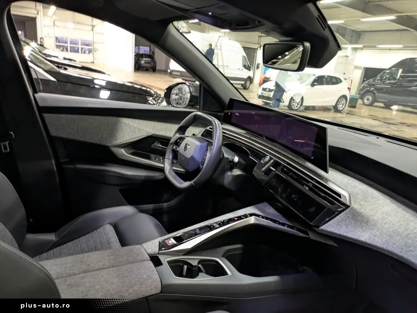 PEUGEOT 5008 ALLURE HYBRID DSC6  7 SITZER SHZ PDC KAMERA