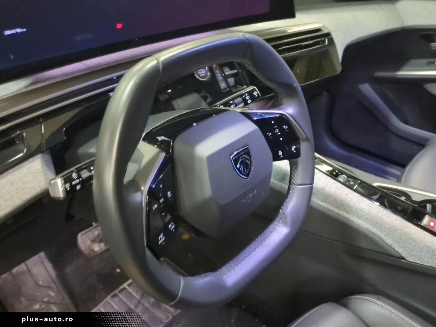 PEUGEOT 5008 ALLURE HYBRID DSC6  7 SITZER SHZ PDC KAMERA