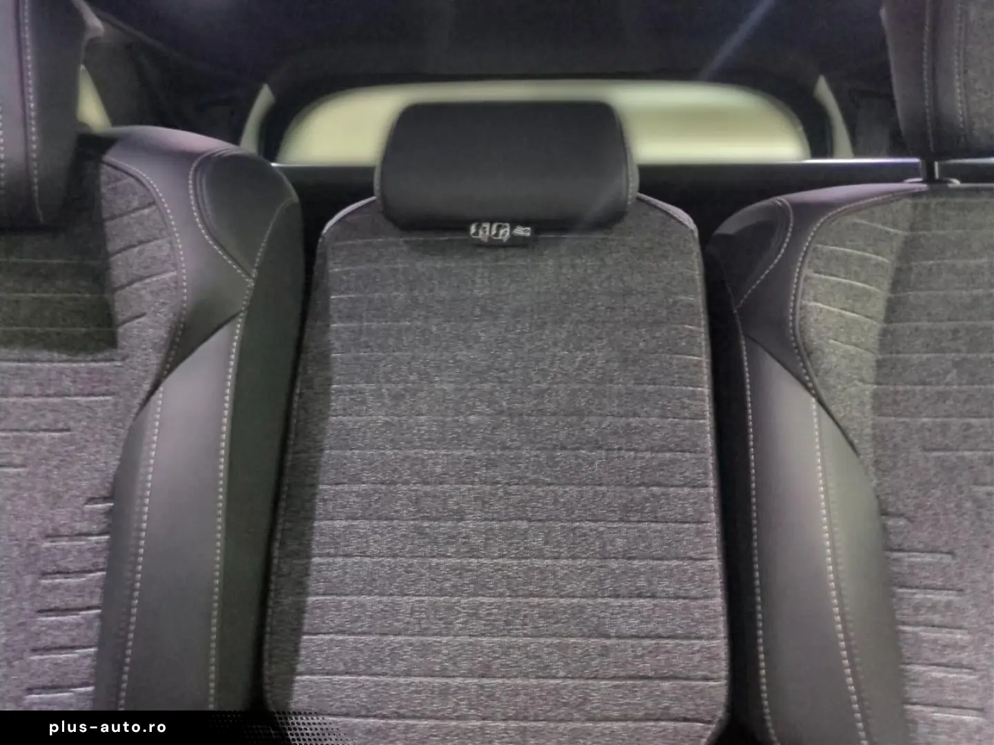 PEUGEOT 5008 ALLURE HYBRID DSC6  7 SITZER SHZ PDC KAMERA