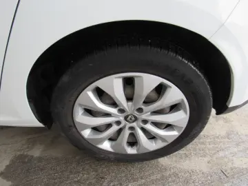 RENAULT MEGANE 1.5 Blue dCi 95CP Business