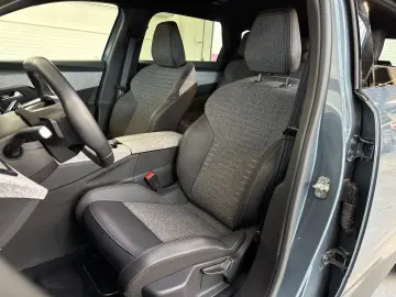 PEUGEOT 5008 1 2 Allure Hybrid 145 e-DSC6 (Blue Ingaro)