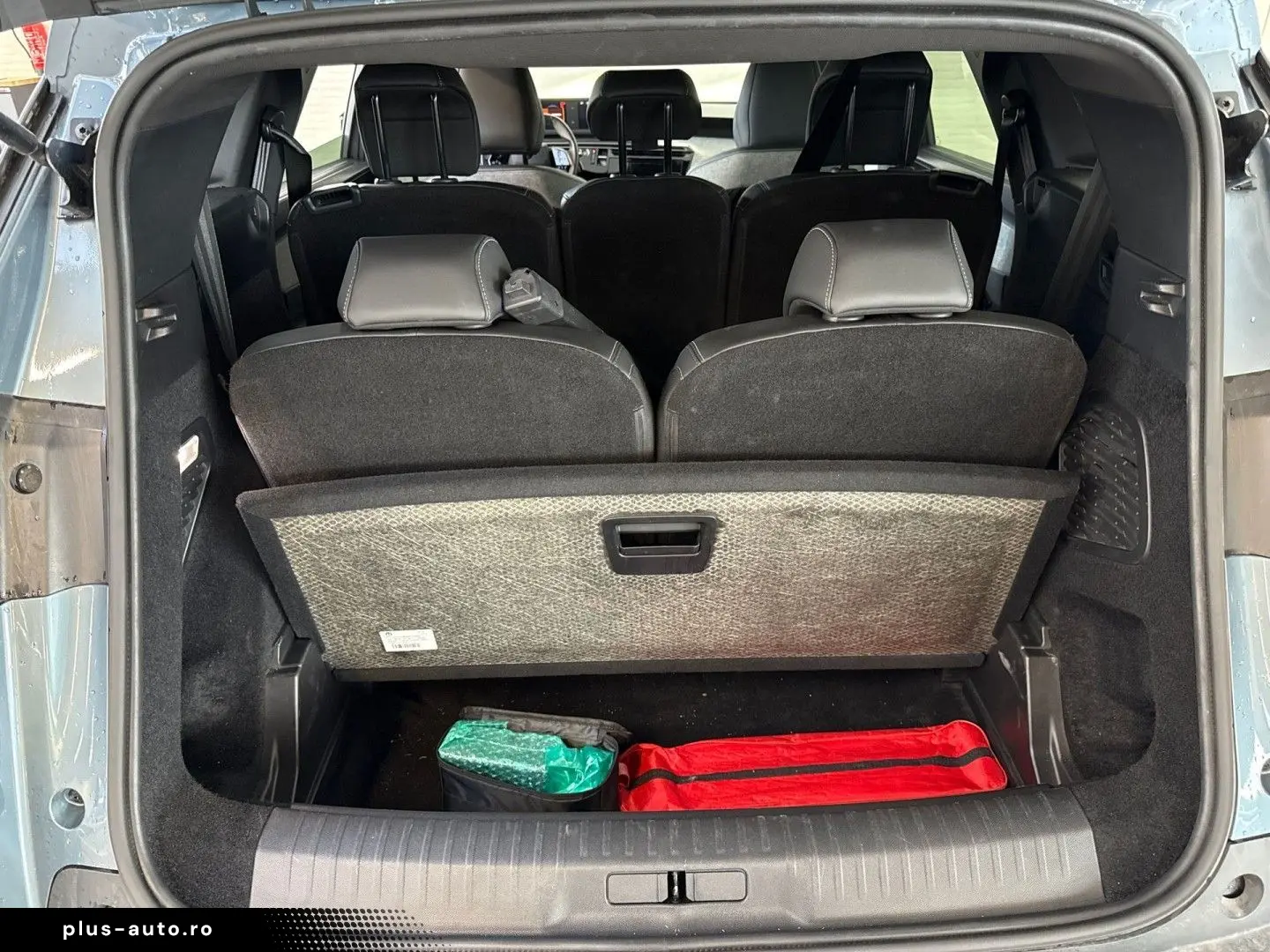 PEUGEOT 5008 1 2 Allure Hybrid 145 e-DSC6 (Blue Ingaro)