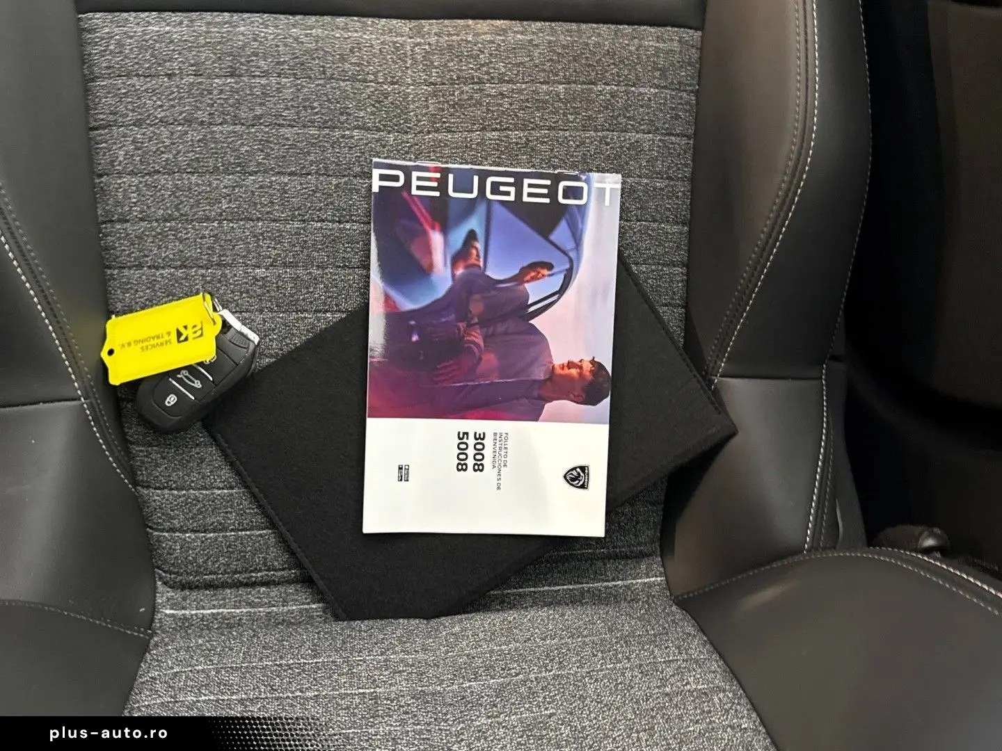 PEUGEOT 5008 1 2 Allure Hybrid 145 e-DSC6 (Blue Ingaro)