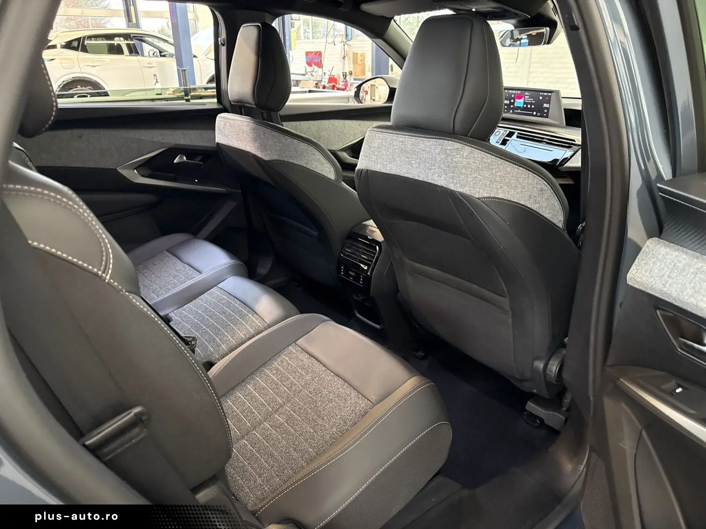 PEUGEOT 5008 1 2 Allure Hybrid 145 e-DSC6 (Blue Ingaro)