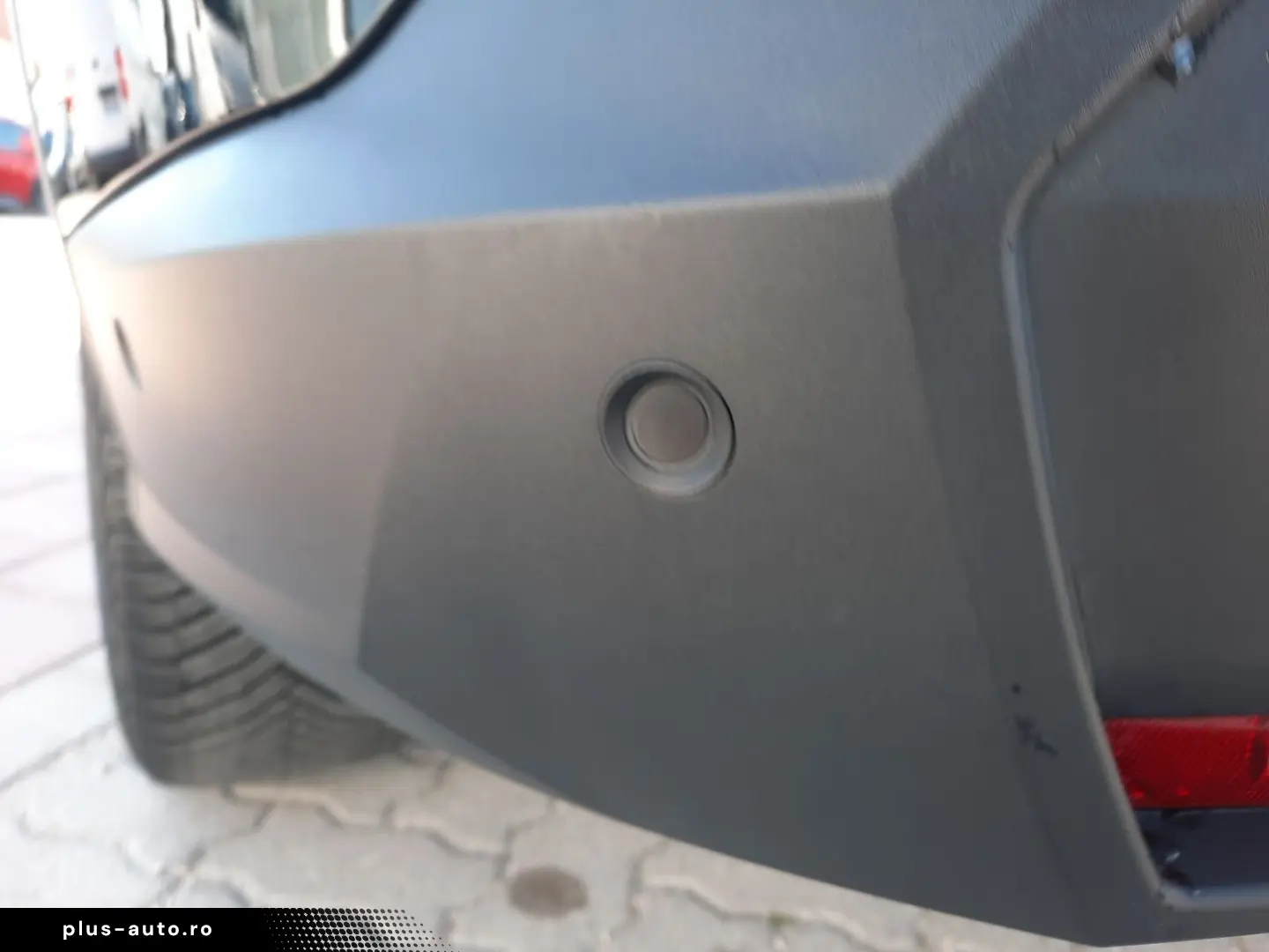 PEUGEOT 5008 1.2 136 A llure 7 Sitzer Navi Kamera LED