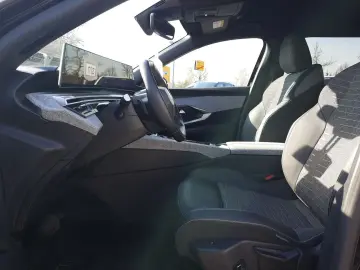 PEUGEOT 5008 1.2 136 A llure 7 Sitzer Navi Kamera LED