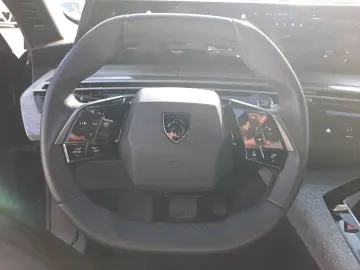 PEUGEOT 5008 1.2 136 A llure 7 Sitzer Navi Kamera LED