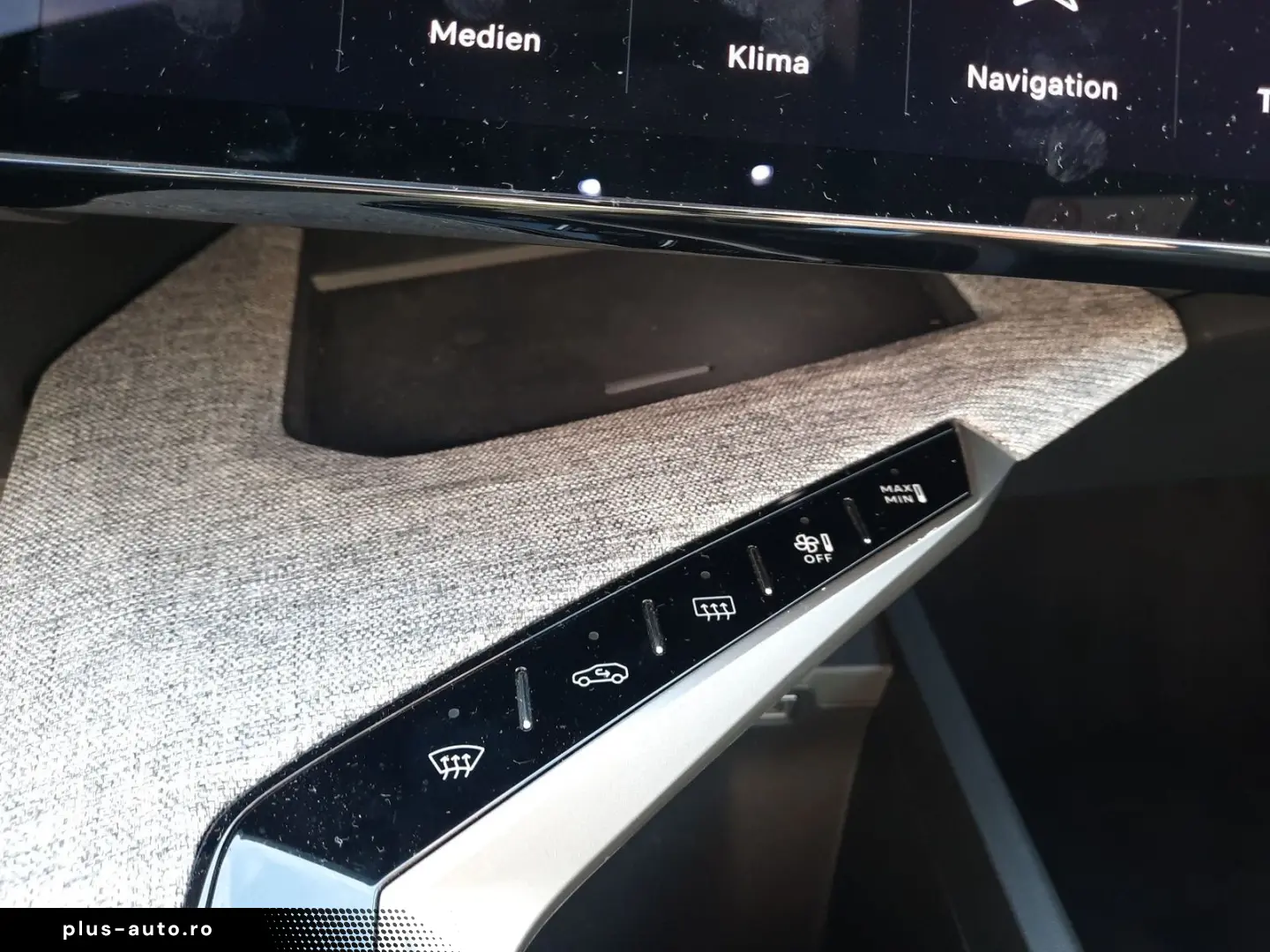 PEUGEOT 5008 1.2 136 A llure 7 Sitzer Navi Kamera LED