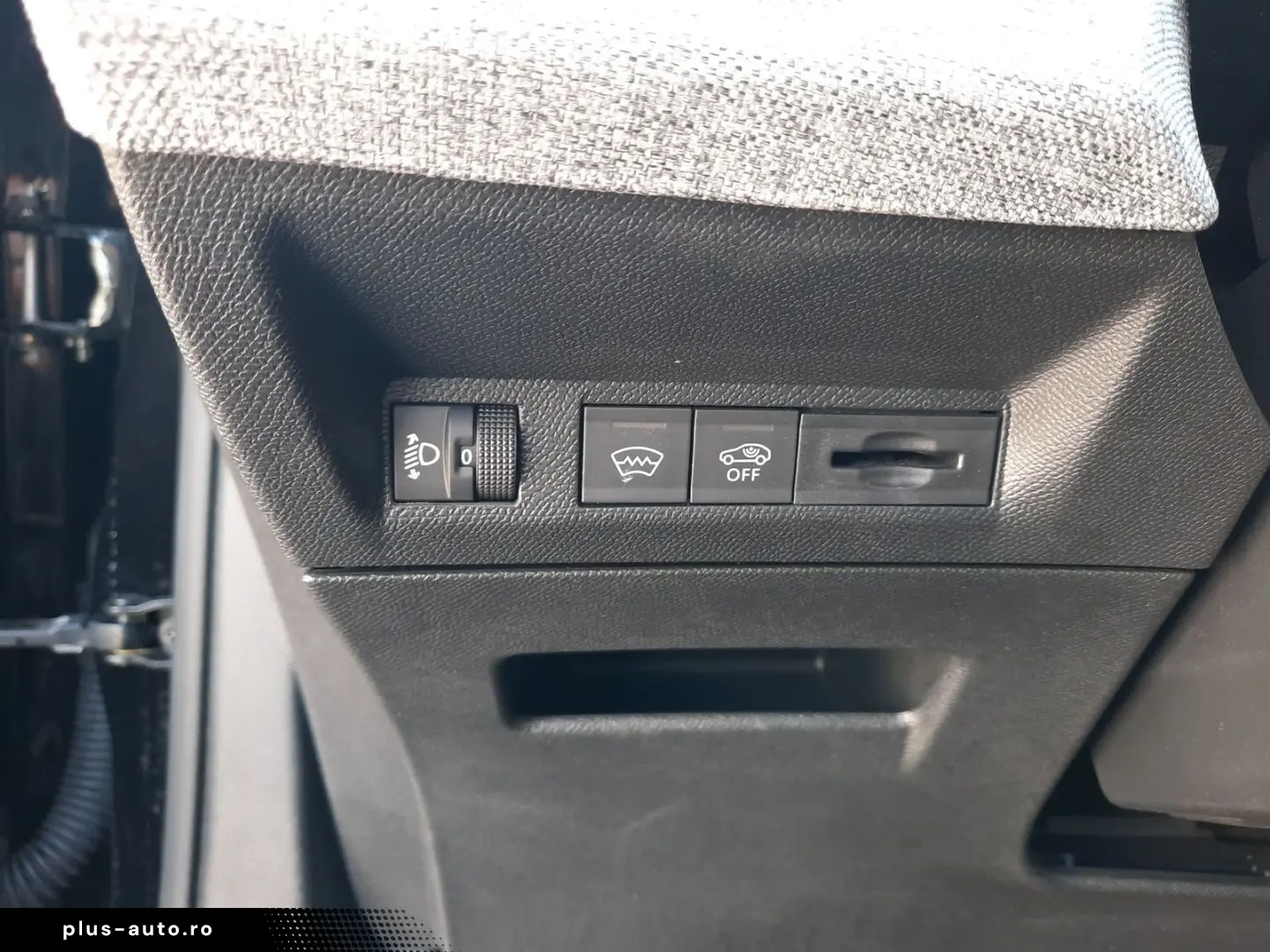 PEUGEOT 5008 1.2 136 A llure 7 Sitzer Navi Kamera LED